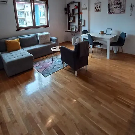 Apartment Maxi *
